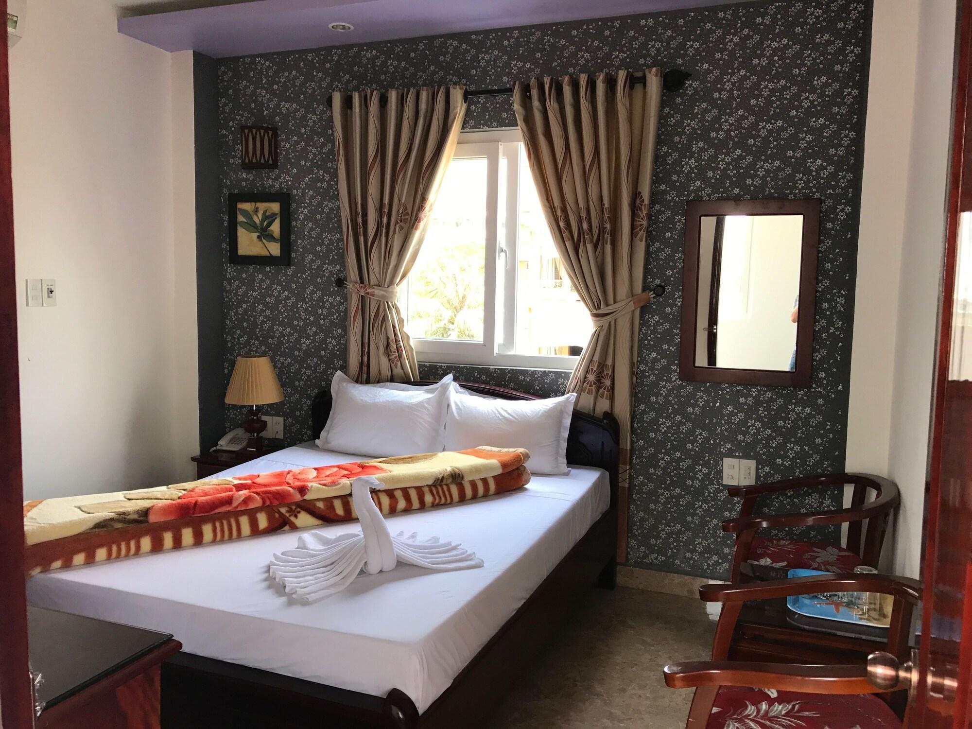 Sunny A Hotel Hue Bagian luar foto
